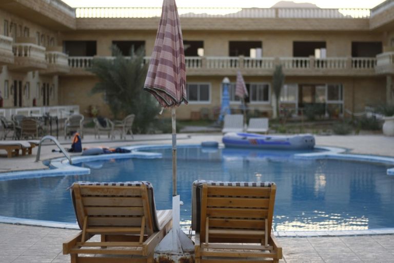 Γαλλία: Κάλεσμα για απαγόρευση στα ξενοδοχεία «μόνο για ενήλικες»