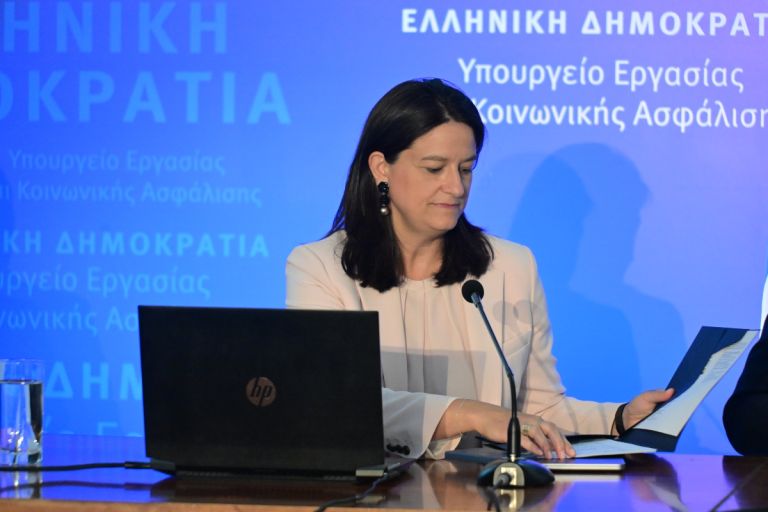 Κεραμέως: Το νέο νομοσχέδιο είναι υπέρ των εργαζομένων [vid]