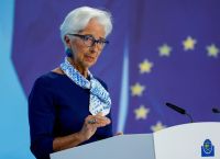 Η ΕΚΤ στο στόχαστρο για το «ήπιο» σχέδιο κυρώσεων λόγω κλίματος Η ΕΚΤ στο στόχαστρο για το «ήπιο» σχέδιο κυρώσεων λόγω κλίματος
