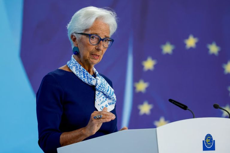 Η ΕΚΤ στο στόχαστρο για το «ήπιο» σχέδιο κυρώσεων λόγω κλίματος