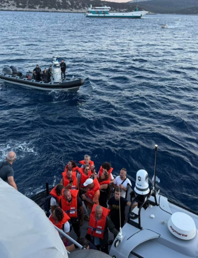 Νέα Στύρα: Νέα βίντεο από το φέρι μποτ-“Δεν μας ενημέρωσε κανείς,μόνοι μας βρήκαμε τα σωσίβια”, λένε επιβάτες