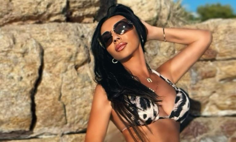 Πόπη Μαλλιωτάκη: «Καυτές» πόζες που «κόβουν την ανάσα» και «ανάβουν φωτιές» [pics]