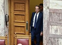 Ο Μητσοτάκης βλέπει «επόμενη μέρα» – αλλά ποιος θα πληρώσει τον λογαριασμό; Ο Μητσοτάκης βλέπει «επόμενη μέρα» – αλλά ποιος θα πληρώσει τον λογαριασμό;