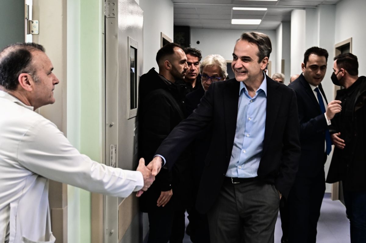 Μητσοτάκης: Αναβαθμίζεται το ΕΣΥ με προσλήψεις, αυξήσεις και ανακαινίσεις
