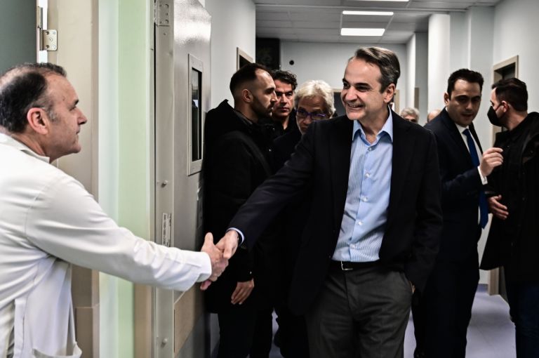 Μητσοτάκης: Αναβαθμίζεται το ΕΣΥ με προσλήψεις, αυξήσεις και ανακαινίσεις