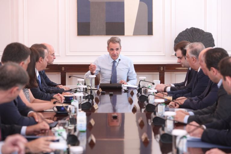 Μητσοτάκης: Δώδεκα παρεμβάσεις για μείωση της γραφειοκρατίας στις επιχειρήσεις