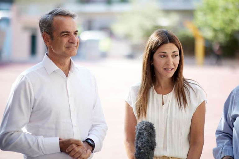 Μητσοτάκης: Επίσκεψη στο 3ο Γυμνάσιο Ζωγράφου – Έως τις Σεπτεμβρίου θα έχουν ανακαινιστεί 431 σχολεία