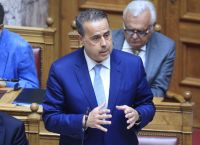 Παπασταύρου για Χαφτάρ: «Η πολιτική μας κρίνεται από πράξεις, όχι από δημοσιεύματα» Παπασταύρου για Χαφτάρ: «Η πολιτική μας κρίνεται από πράξεις, όχι από δημοσιεύματα»
