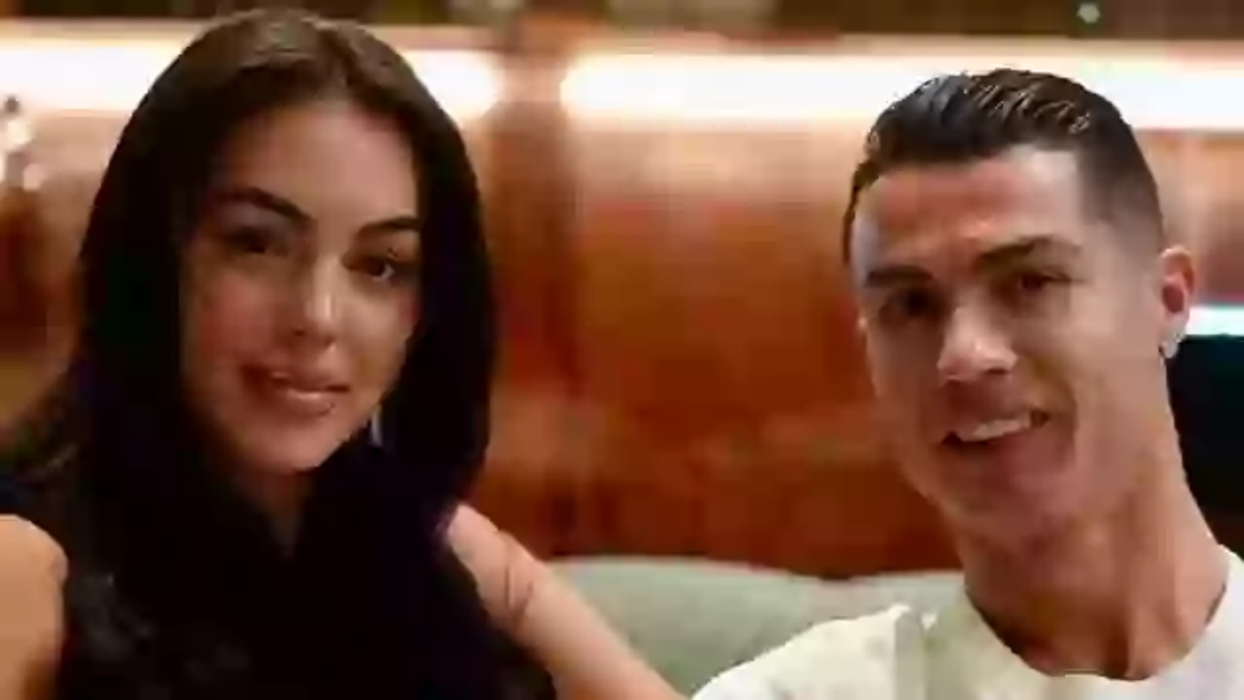 cristiano ronaldo: Κάνει το επόμενο βήμα με τη Τζορτζίνα – Το λαμπερό μονόπετρο που έκλεψε την παράσταση