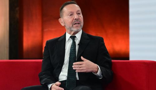 Στουρνάρας βάζει φρένο: Στο 2% το επιτόκιο – Τελειώνει ο κύκλος χαλάρωσης