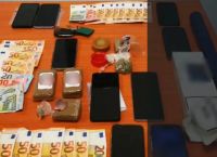Στα χέρια της ΕΛ.ΑΣ. συγγενείς Τούρκου μαφιόζου στον Ωρωπό – Συνεχίζεται το ξήλωμα του κυκλώματος Στα χέρια της ΕΛ.ΑΣ. συγγενείς Τούρκου μαφιόζου στον Ωρωπό – Συνεχίζεται το ξήλωμα του κυκλώματος