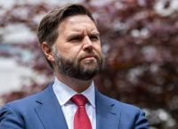 Βανς: Ο Τραμπ μπορεί να φέρει το τέλος του πολέμου, δεν θα στείλουμε στρατεύματα στην Ουκρανία Βανς: Ο Τραμπ μπορεί να φέρει το τέλος του πολέμου, δεν θα στείλουμε στρατεύματα στην Ουκρανία