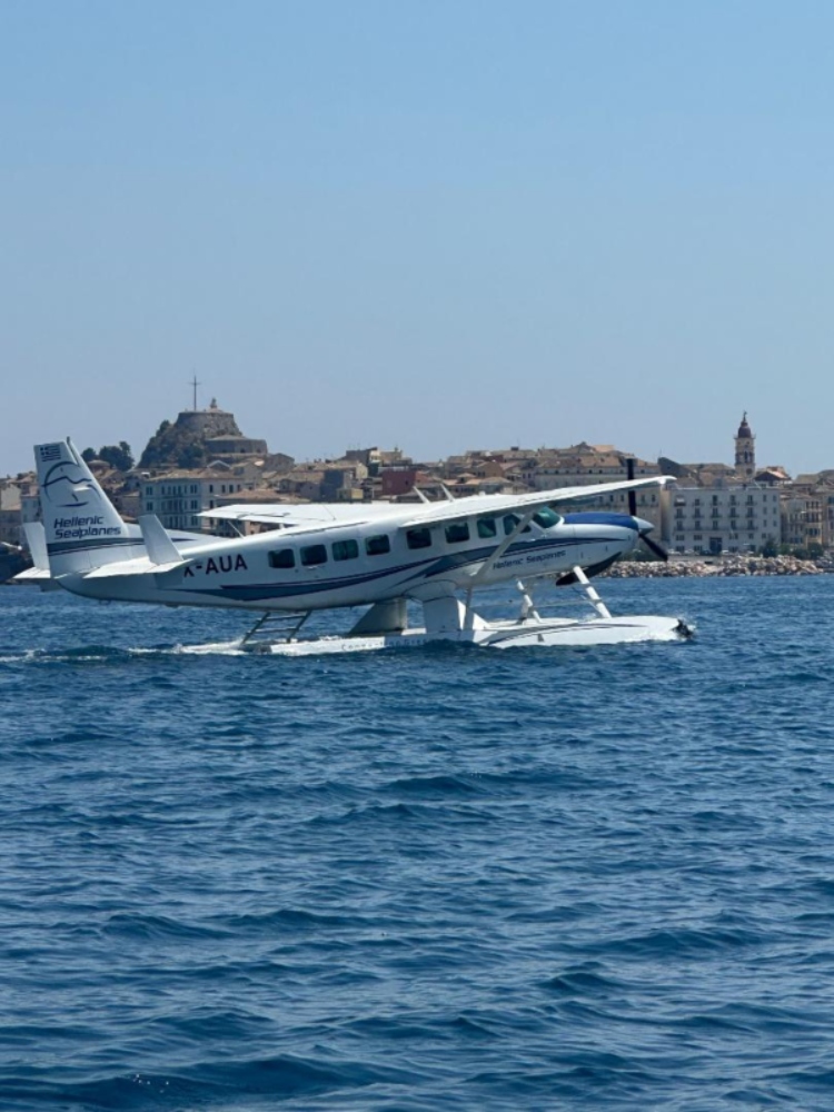 Υδροπλάνα στην Ελλάδα: Πολλές δοκιμές, καμία τακτική πτήση – Τι φταίει;