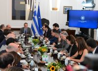 Συνεδριάζει το Υπουργικό υπό τον Μητσοτάκη – Στο επίκεντρο Παιδεία, Επενδύσεις και Χωροταξία Συνεδριάζει το Υπουργικό υπό τον Μητσοτάκη – Στο επίκεντρο Παιδεία, Επενδύσεις και Χωροταξία