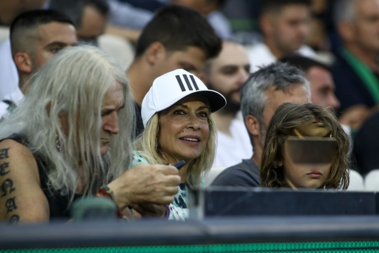 Η Άννα Βίσση λιώνει για τον Νίκο Καρβέλα: «Μαζί σου πάντα στα πάντα»!