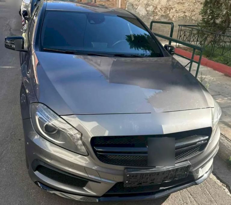 Καταδίωξη στο κέντρο της Αθήνας: 20χρονος γιος επιχειρηματία παρέσυρε αστυνομικό με πολυτελές όχημα