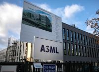 ASML – Mistral AI: Συμμαχία-σταθμός των 1,3 δισ. για την τεχνητή νοημοσύνη ASML – Mistral AI: Συμμαχία-σταθμός των 1,3 δισ. για την τεχνητή νοημοσύνη