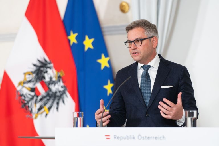 ΕΕ για μεταναστευτικό: Είμαστε σε επαφή με παράγοντες από όλες τις πλευρές στη Λιβύη
