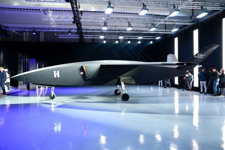 Παρουσιάστηκε το γερμανικό μαχητικό drone «Europa»