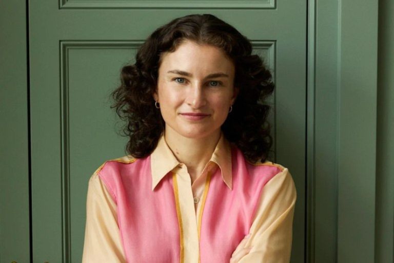 Η διάδοχος της Vogue – Η Άννα Γουίντουρ παρέδωσε το «σκήπτρο» στην Κλόε Μαλ