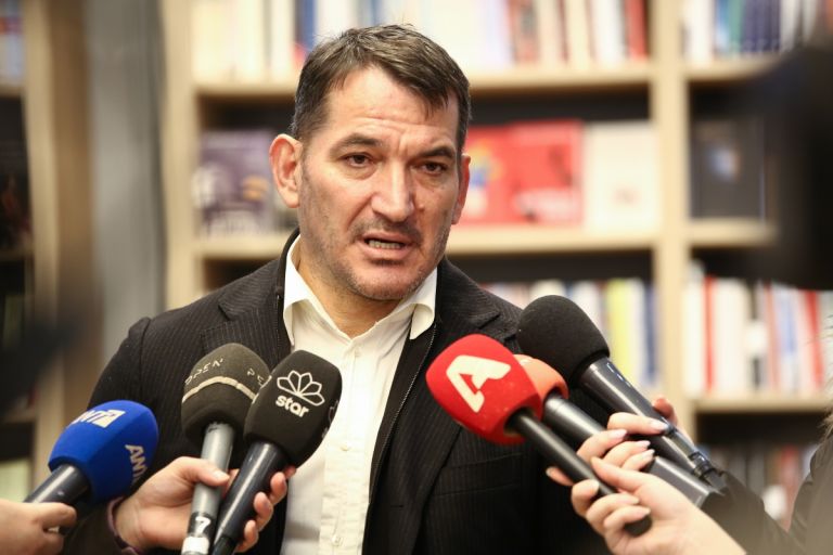 Τάραξε τα νερά ο Πύρρος Δήμας: Το «ιερό» αντικείμενο που έβγαλε ξαφνικά σε δημοπρασία