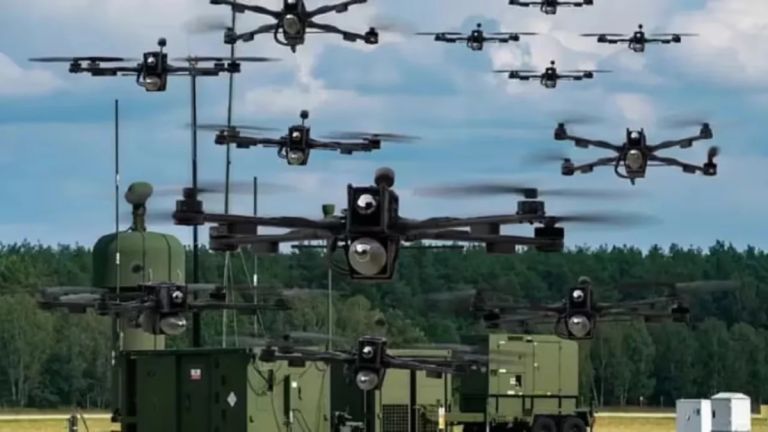 Ολλανδία: Drones στο Αϊντχόφεν – Έκλεισε το αεροδρόμιο