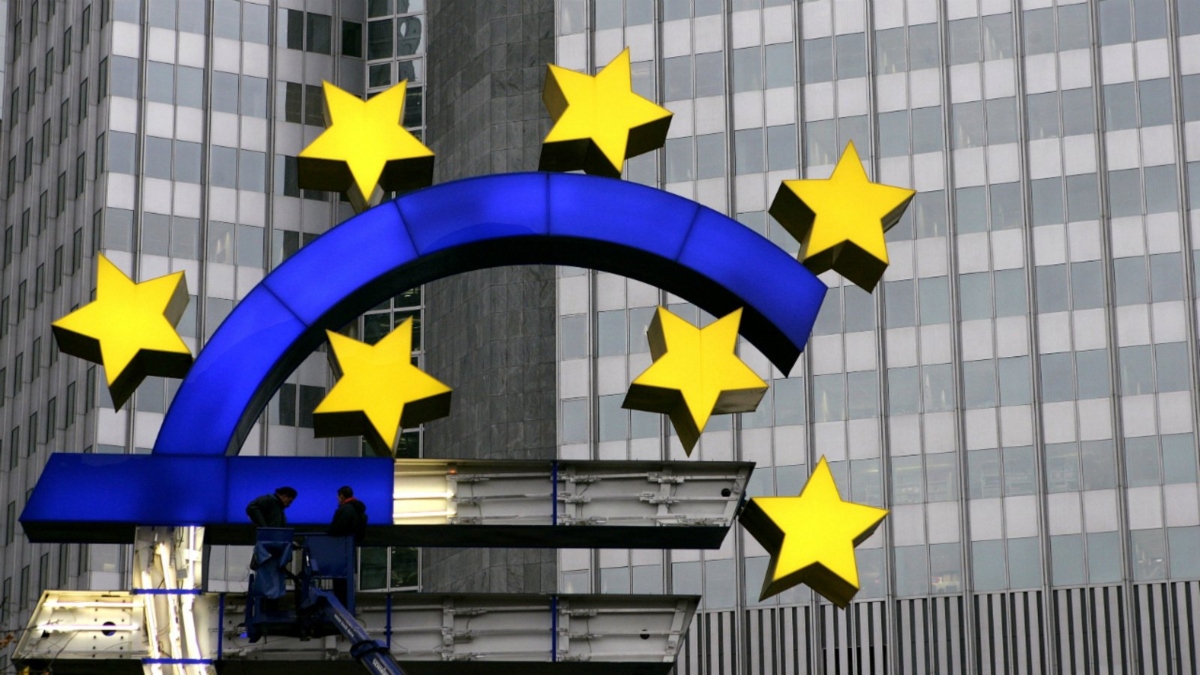 Οι επενδυτές αναμένουν «υψηλότερα επιτόκια της ΕΚΤ για μεγαλύτερο χρονικό διάστημα»