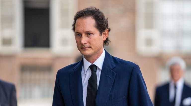 Ο πρόεδρος της Ferrari Τζον Έλκαν καταδικάζεται σε κοινοτική εργασία για φοροδιαφυγή