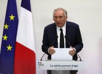 Γαλλία: 2 δισ. ευρώ από τους υπερπλούσιους – Το σχέδιο σωτηρίας του προϋπολογισμού και του Μπαϊρού Γαλλία: 2 δισ. ευρώ από τους υπερπλούσιους – Το σχέδιο σωτηρίας του προϋπολογισμού και του Μπαϊρού