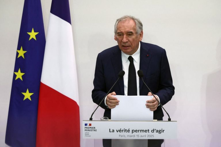 Γαλλία: 2 δισ. ευρώ από τους υπερπλούσιους – Το σχέδιο σωτηρίας του προϋπολογισμού και του Μπαϊρού