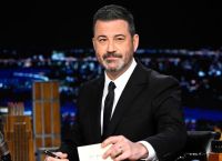 Κόπηκε η εκπομπή του Τζίμι Κίμελ λόγω σχολίου για τη δολοφονία Κερκ Κόπηκε η εκπομπή του Τζίμι Κίμελ λόγω σχολίου για τη δολοφονία Κερκ