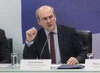 Χατζηδάκης: Ενισχύουμε το εισόδημα με συγκεκριμένα μέτρα Χατζηδάκης: Ενισχύουμε το εισόδημα με συγκεκριμένα μέτρα