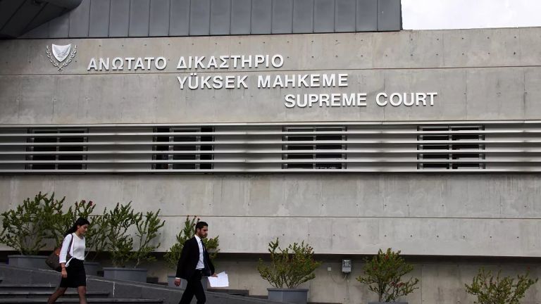 Υπόθεση αιμομιξίας στην Κύπρο: 14χρονος διακινούσε βίντεο από συνευρέσεις με τη μικρότερη αδερφή του