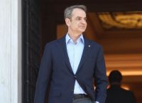 Αντεπίθεση της κυβέρνησης εναντίον Ανδρουλάκη – Τσίπρα Αντεπίθεση της κυβέρνησης εναντίον Ανδρουλάκη – Τσίπρα