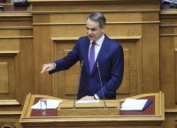 Συνεχίζει τη στροφή στο Κέντρο ο Μητσοτάκης Συνεχίζει τη στροφή στο Κέντρο ο Μητσοτάκης