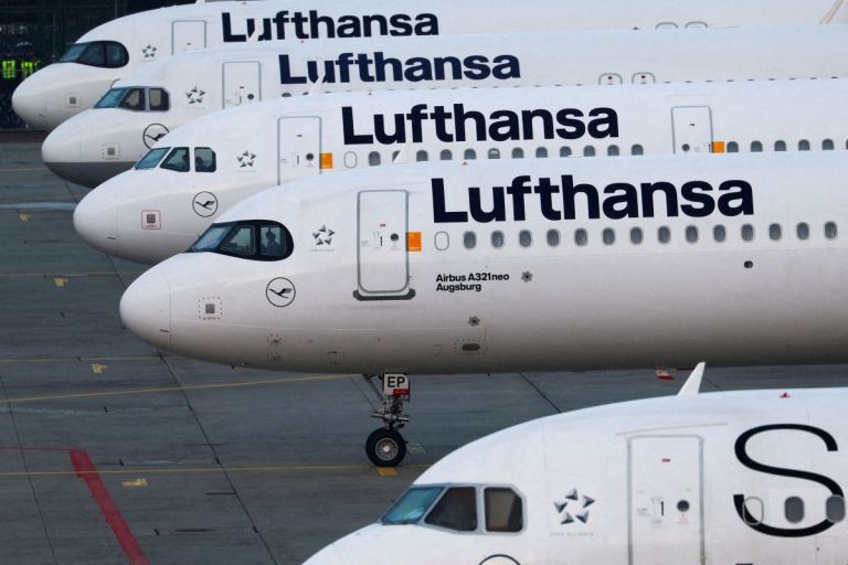 «Ψαλίδι» 20% στο διοικητικό προσωπικό της Lufthansa