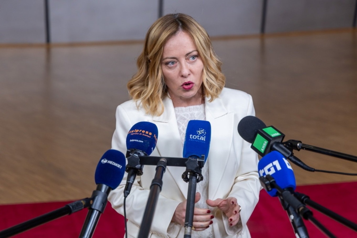 Πώς η Μελόνι κάνει την Ακροδεξιά «cool» για τους νέους 