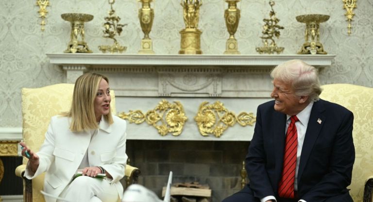 Ο Τραμπ κήρυξε και πολιτισμικό πόλεμο στην Ε.Ε. υπέρ της ευρωπαϊκής Δεξιάς