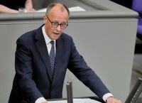 Μερτς: Λάθος απόψεις για τον Πούτιν, θετικός σε διάλογο με Ρωσία Μερτς: Λάθος απόψεις για τον Πούτιν, θετικός σε διάλογο με Ρωσία