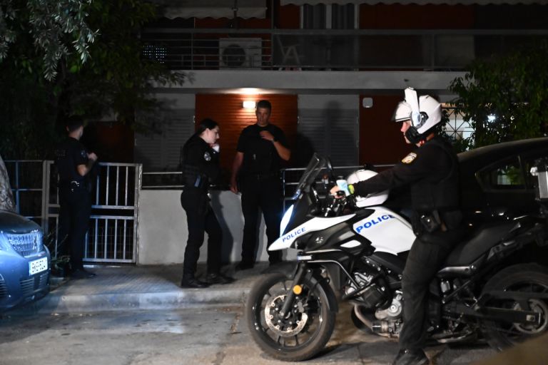 Θρίλερ στο Νέο Κόσμο με το ηλικιωμένο ζευγάρι: Φόνο και αυτοκτονία εξετάζουν οι Αρχές