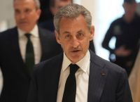 Γαλλία: Ένοχος για εγκληματική συνωμοσία ο Σαρκοζί