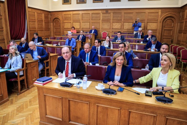Πηγές ΝΔ για εξεταστική ΟΠΕΚΕΠΕ: Η εμπλοκή Χνάρη φέρνει το ΠΑΣΟΚ σε δύσκολη θέση
