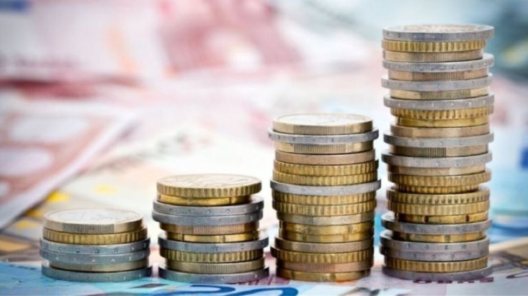 ΦΠΑ και Φόρος Εισοδήματος εκτόξευσαν τα φορολογικά έσοδα στο 8μηνο