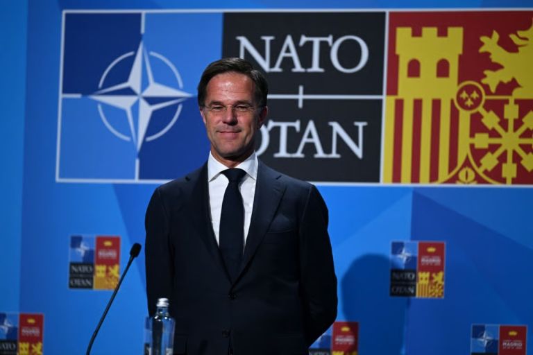 Ρούτε: Το ΝΑΤΟ λαμβάνει «πολύ σοβαρά υπόψη» τις παρεμβολές στα σήματα GPS