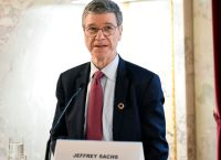 Τζέφρι Σακς: «Στον ΟΗΕ ο Τραμπ απέδειξε ότι οι ΗΠΑ έπιασαν πάτο» Τζέφρι Σακς: «Στον ΟΗΕ ο Τραμπ απέδειξε ότι οι ΗΠΑ έπιασαν πάτο»