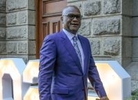 Θρίλερ στο Παρίσι: Βρέθηκε νεκρός ο πρέσβης της Νότιας Αφρικής Θρίλερ στο Παρίσι: Βρέθηκε νεκρός ο πρέσβης της Νότιας Αφρικής