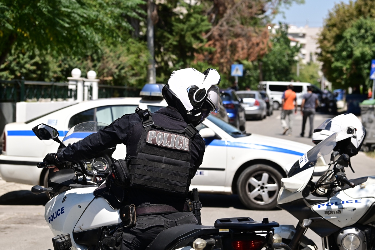 Εφιάλτης στην Θεσσαλονίκη: Κουκουλοφόροι απαγάγουν 15χρονο και του ζητούν 10.000 ευρώ