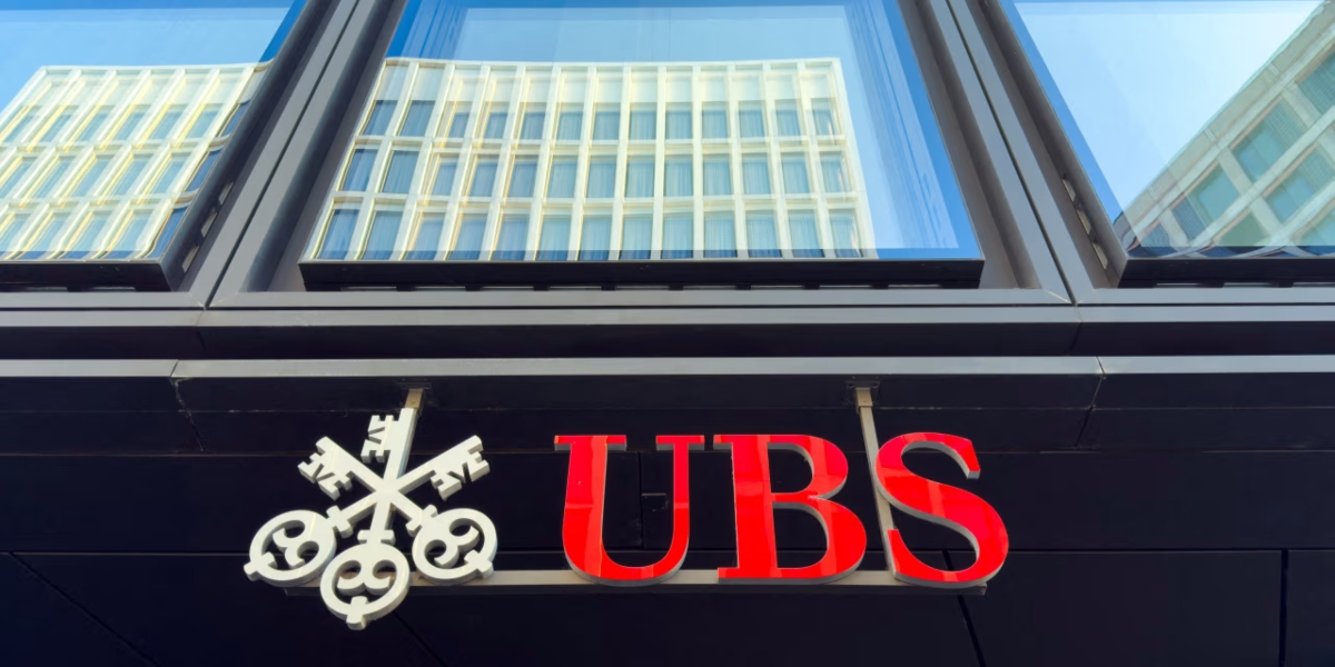 Ιστορική ανακατανομή κεφαλαίων: Η UBS «βλέπει» 1,2 τρισ. ευρώ να συρρέουν σε ευρωπαϊκές μετοχές