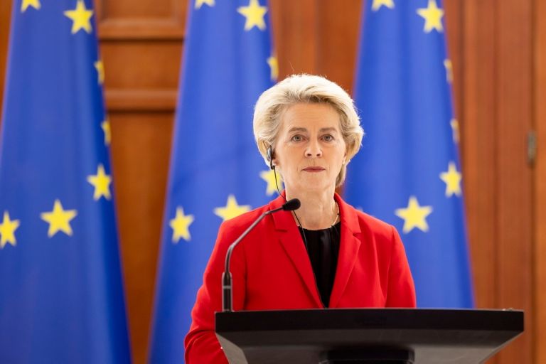Ευρωκοινοβούλιο: Προτάσεις μομφής κατά της Ούρσουλα φον ντερ Λάιεν κατέθεσαν Left και Πατριώτες