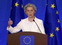 Οι πέντε ανησυχίες της ευρωπαϊκής αυτοκινητοβιομηχανίας για τις συνομιλίες με τη φον ντερ Λάιεν Οι πέντε ανησυχίες της ευρωπαϊκής αυτοκινητοβιομηχανίας για τις συνομιλίες με τη φον ντερ Λάιεν
